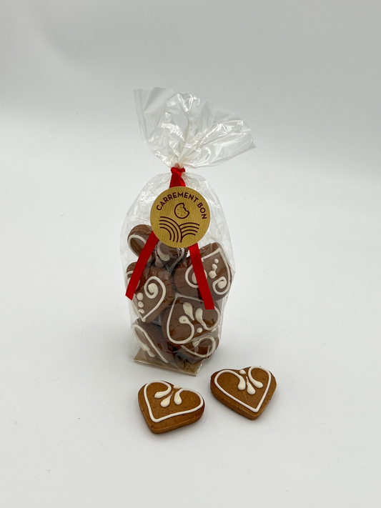 Décorations de table coeur en pain d'épices