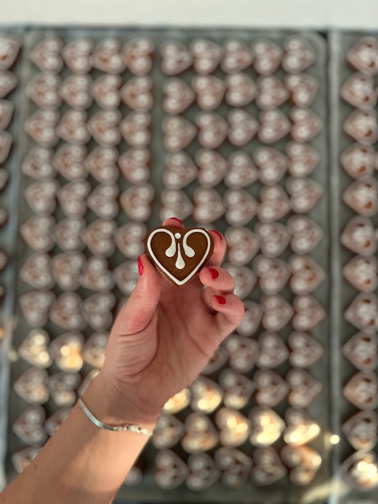 Décorations de table coeur en pain d'épices